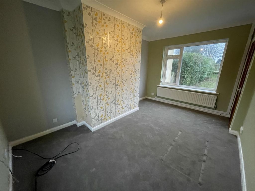 Property photo 2 of 12 9 Park 8.Jpeg