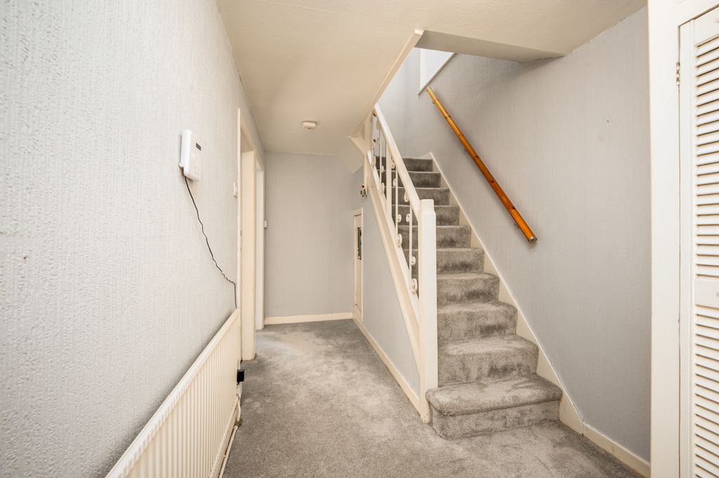 Property photo 2 of 23 03