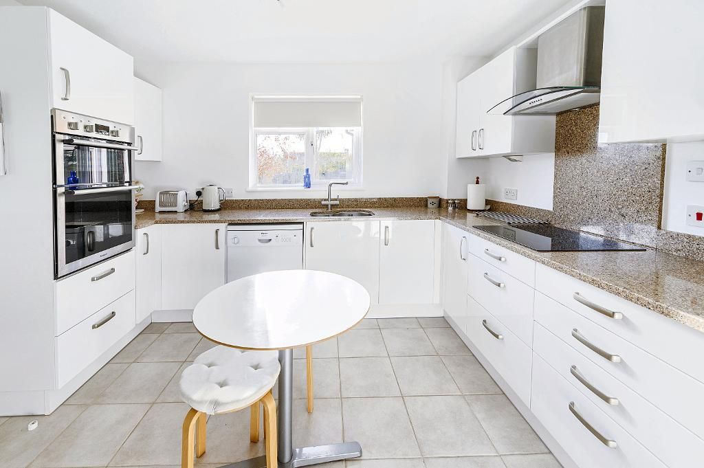 Property photo 3 of 24 Photo 3