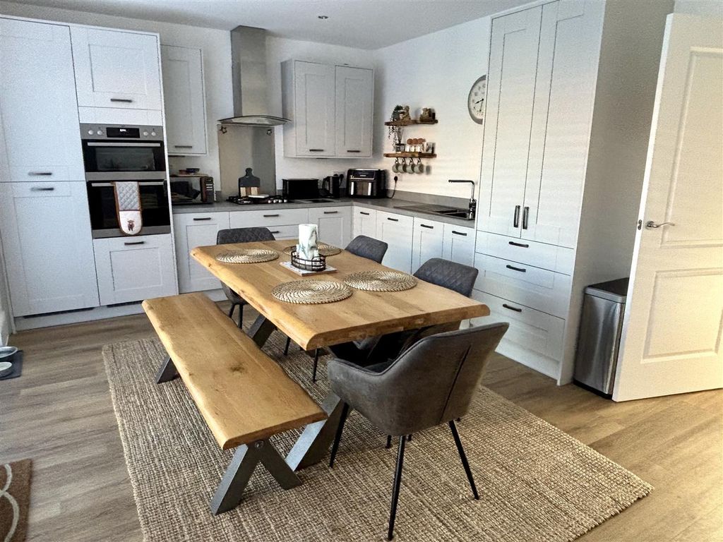 Property photo 3 of 10 Img_3153.Jpg