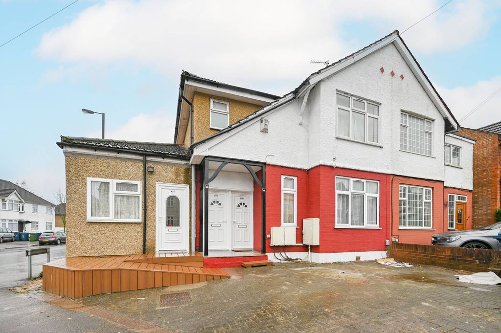 Property photo 2 of 7