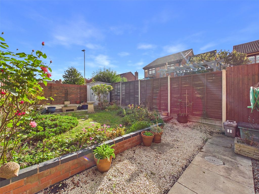 Property photo 3 of 8 Picture No. 15