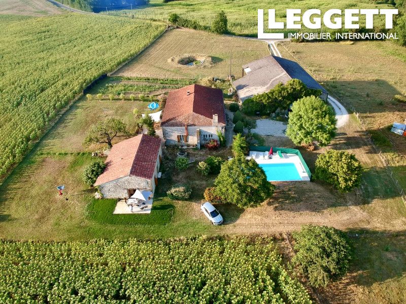 Property photo 2 of 10