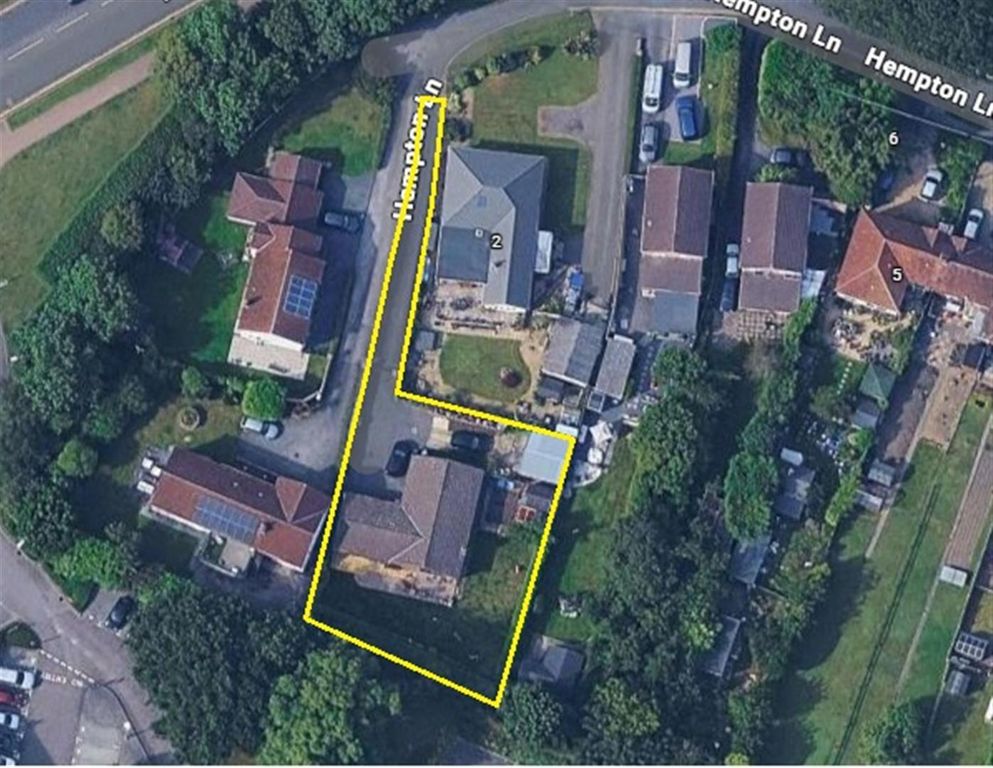 Property photo 2 of 18