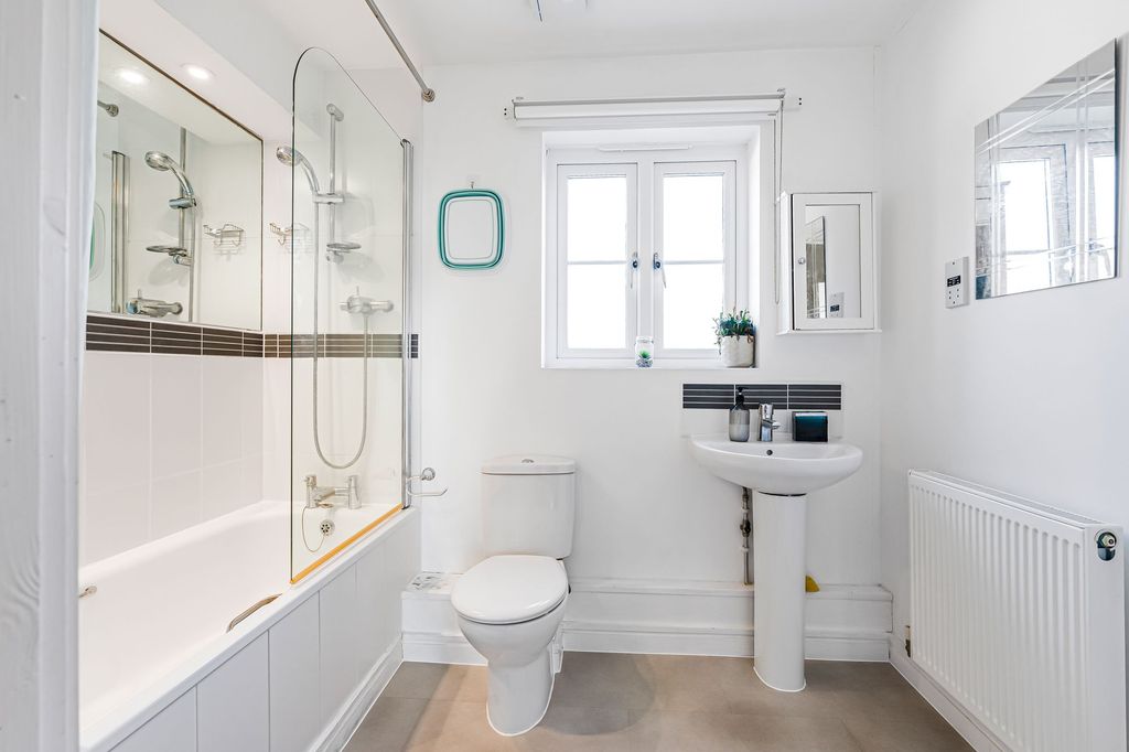 Additional image 16 of 2 bed flat for salePagoda Drive, Duporth PL26
