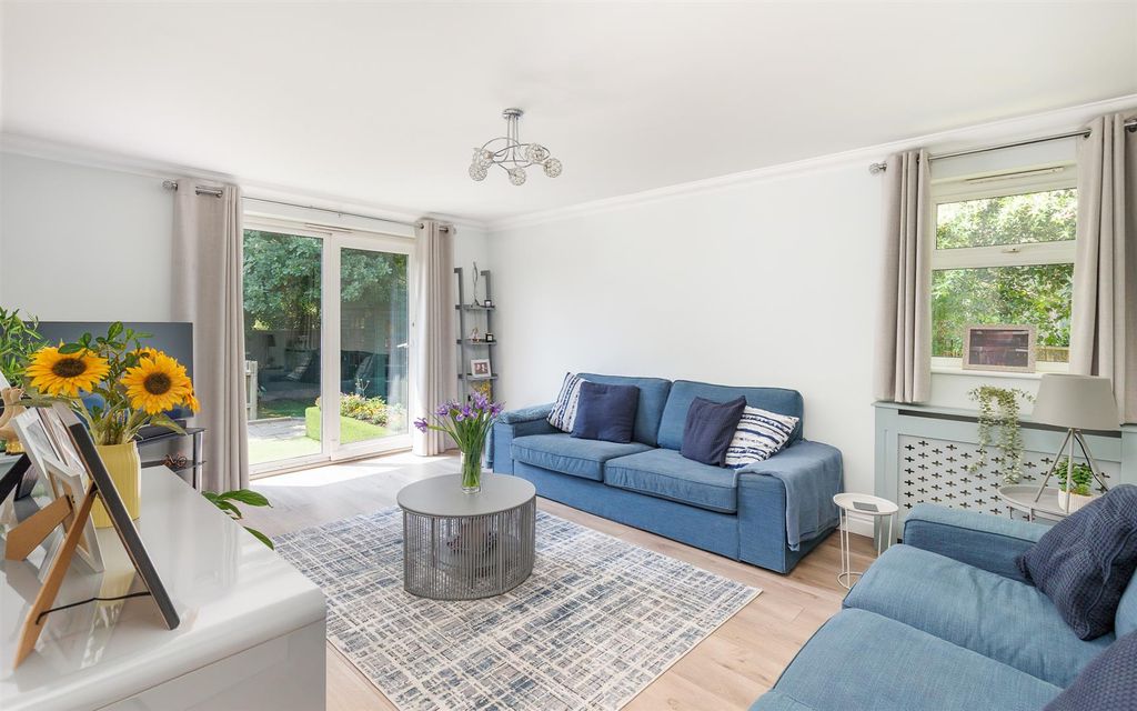 Property photo 3 of 29