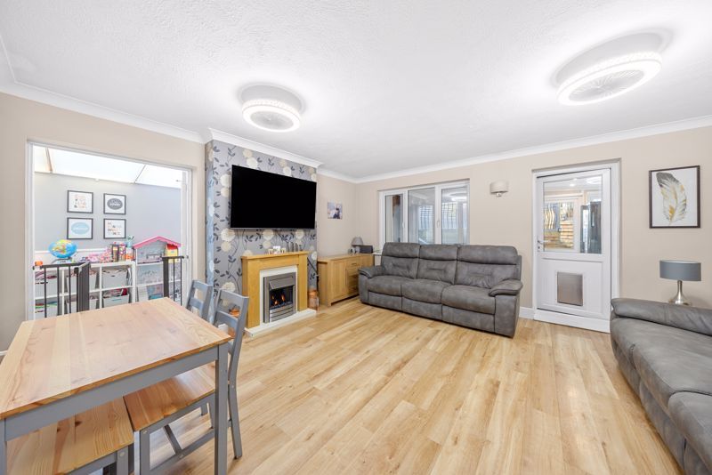 Property photo 2 of 14 Photo 6