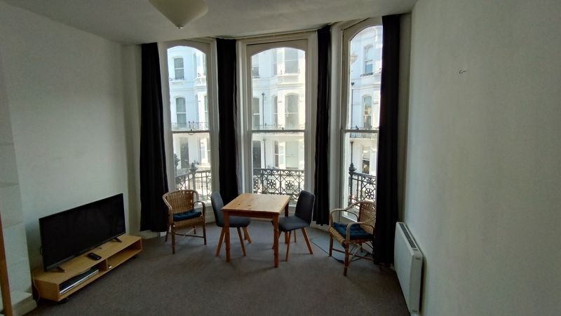 Property photo 3 of 14 Photo 4