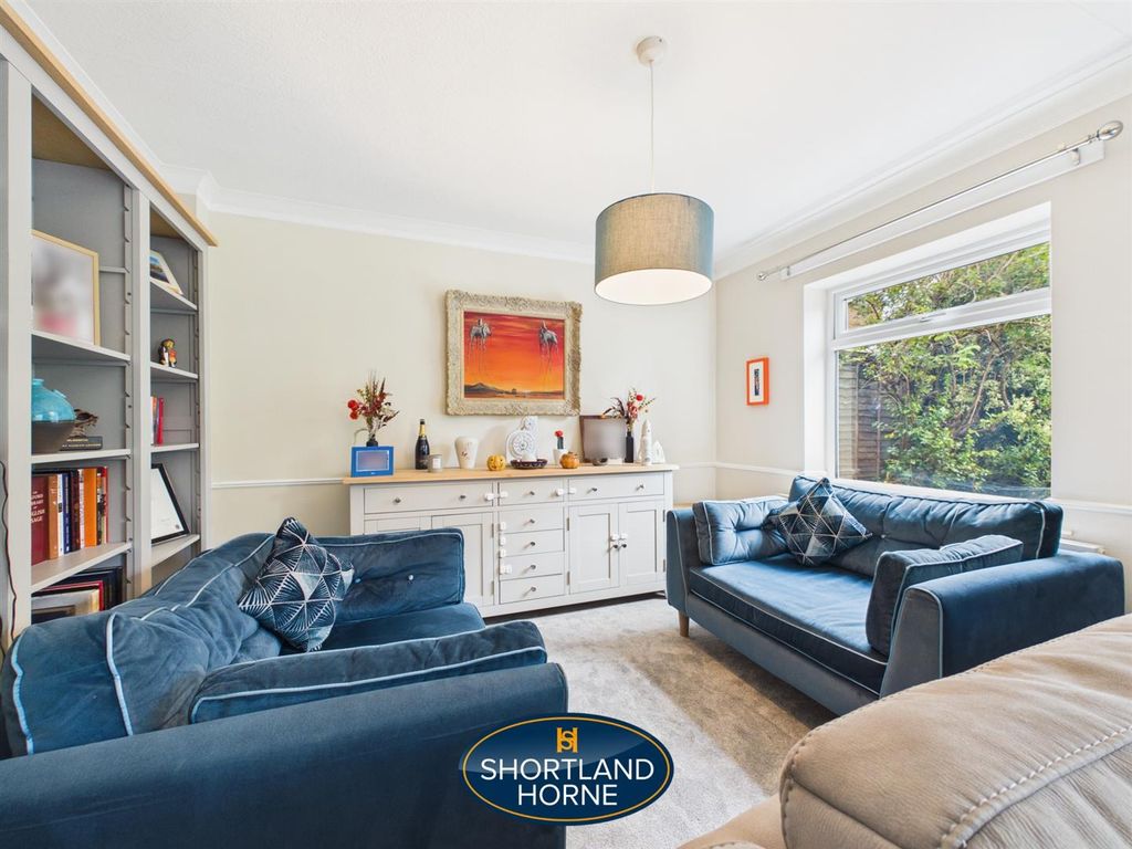 Property photo 3 of 34 Cam04377G0-Pr0473-Still013.Jpg