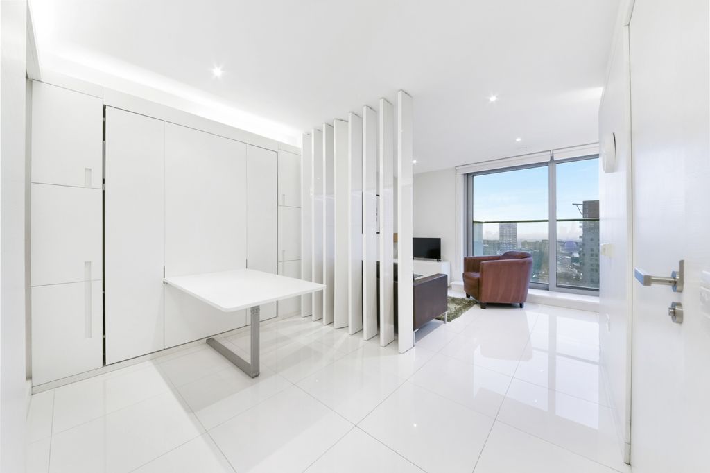 Property photo 3 of 10 Living Area