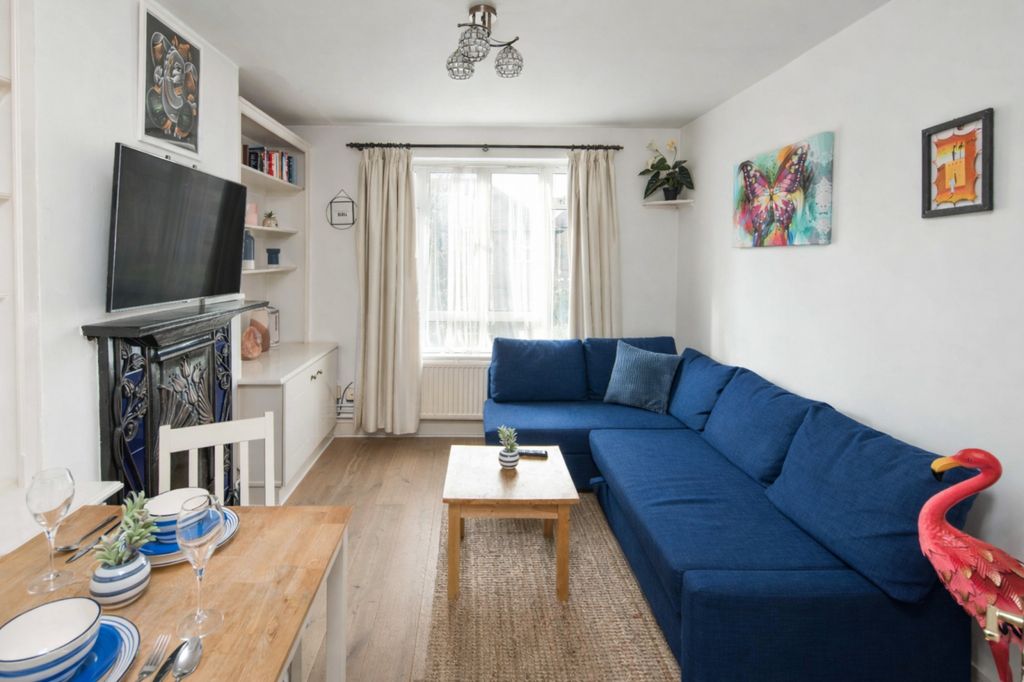 Property photo 2 of 23 Gallery