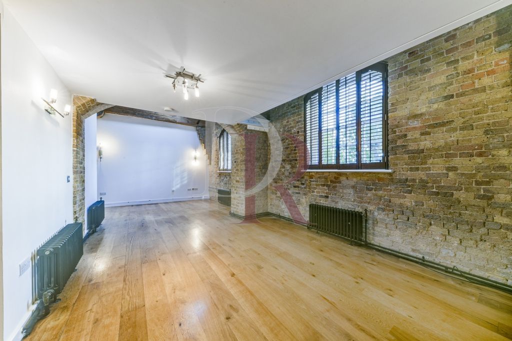 Property photo 3 of 14 Photo 4