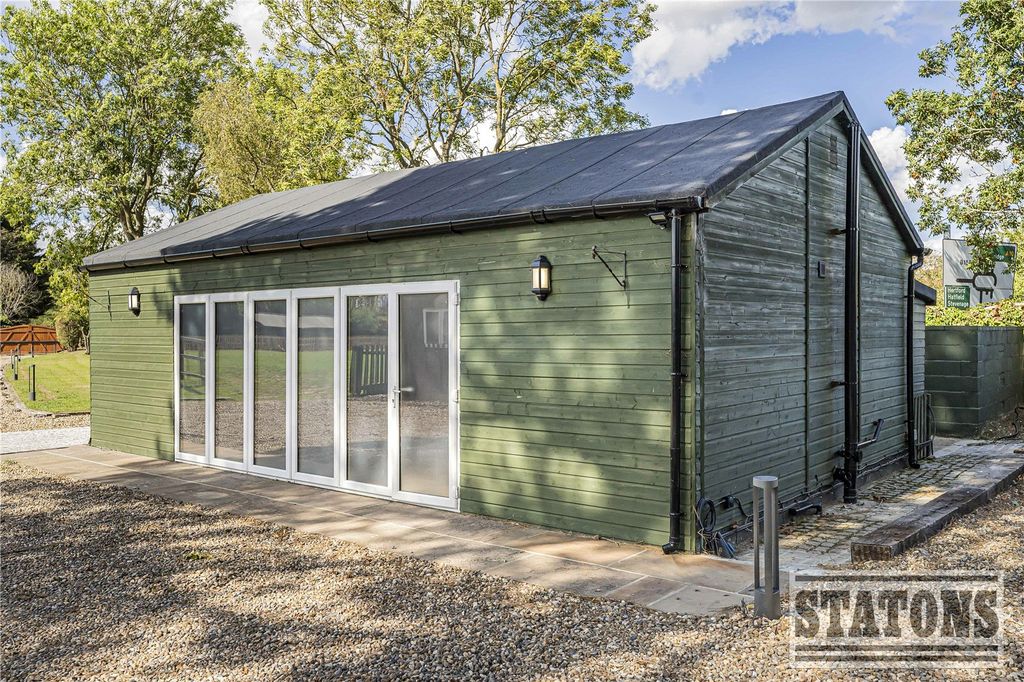 Additional image 28 of 9 bed detached house to rentRush Green, Hertford, Hertfordshire SG13