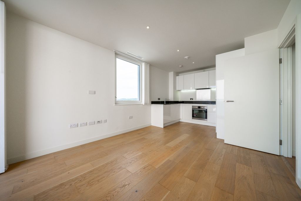 Property photo 2 of 13 Dara House