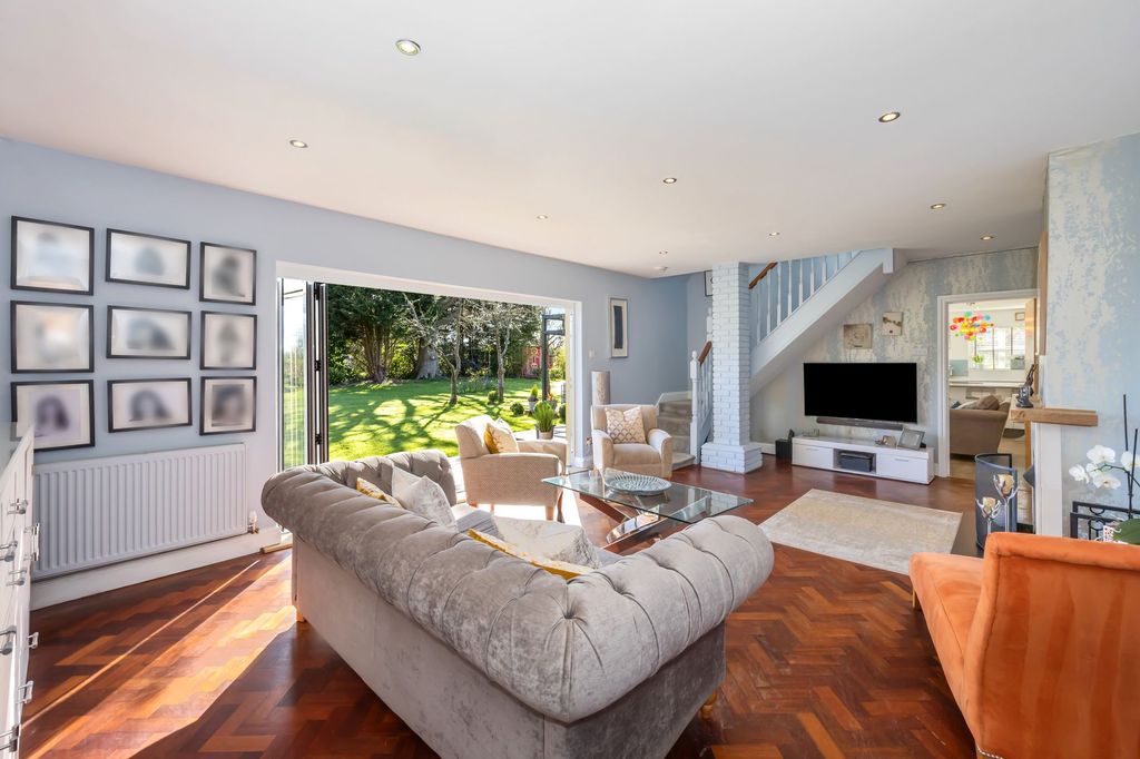 Property photo 3 of 30 Reception Room