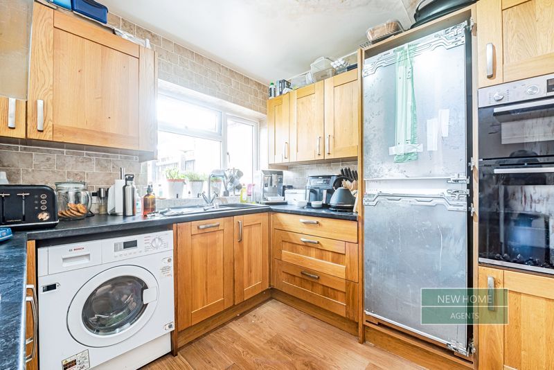 Property photo 3 of 19 Photo 11