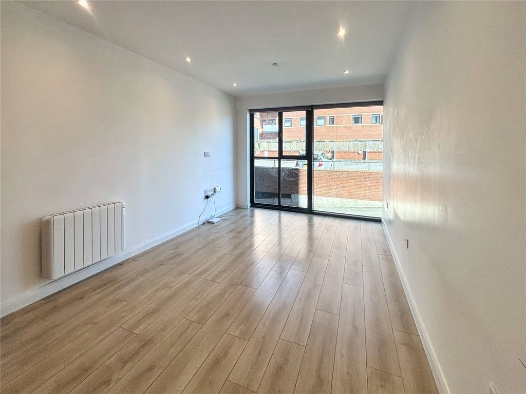 Property photo 1 of 8 Picture No. 08