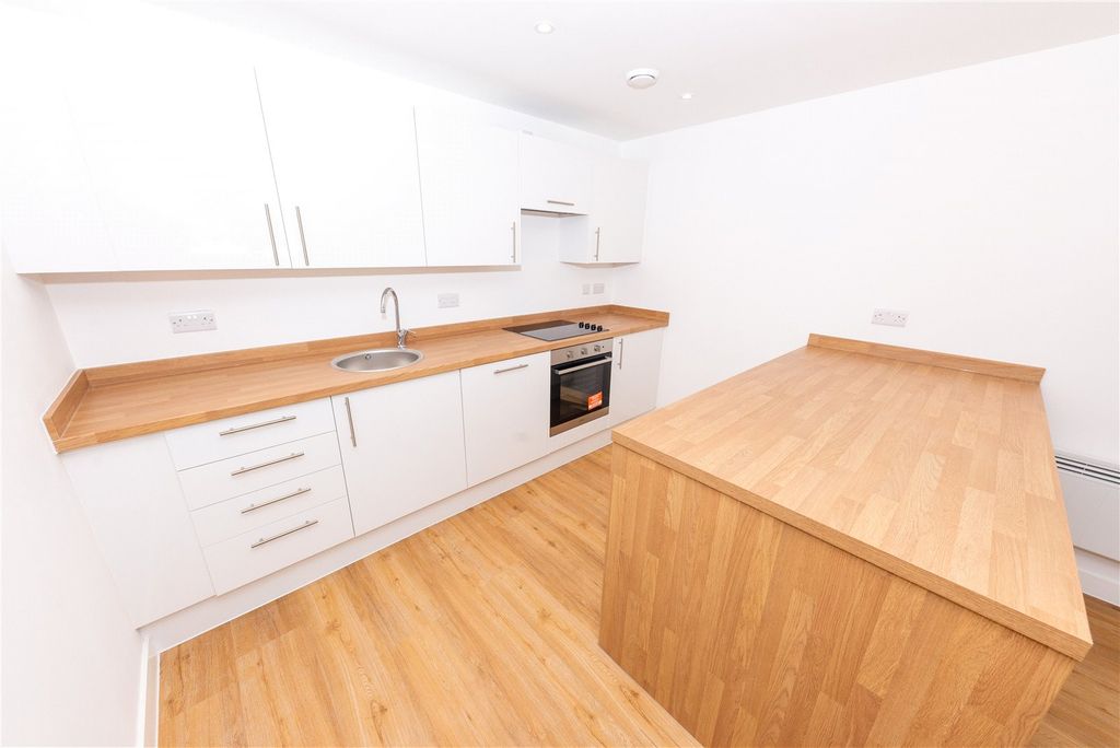 Property photo 2 of 8 Picture No. 02