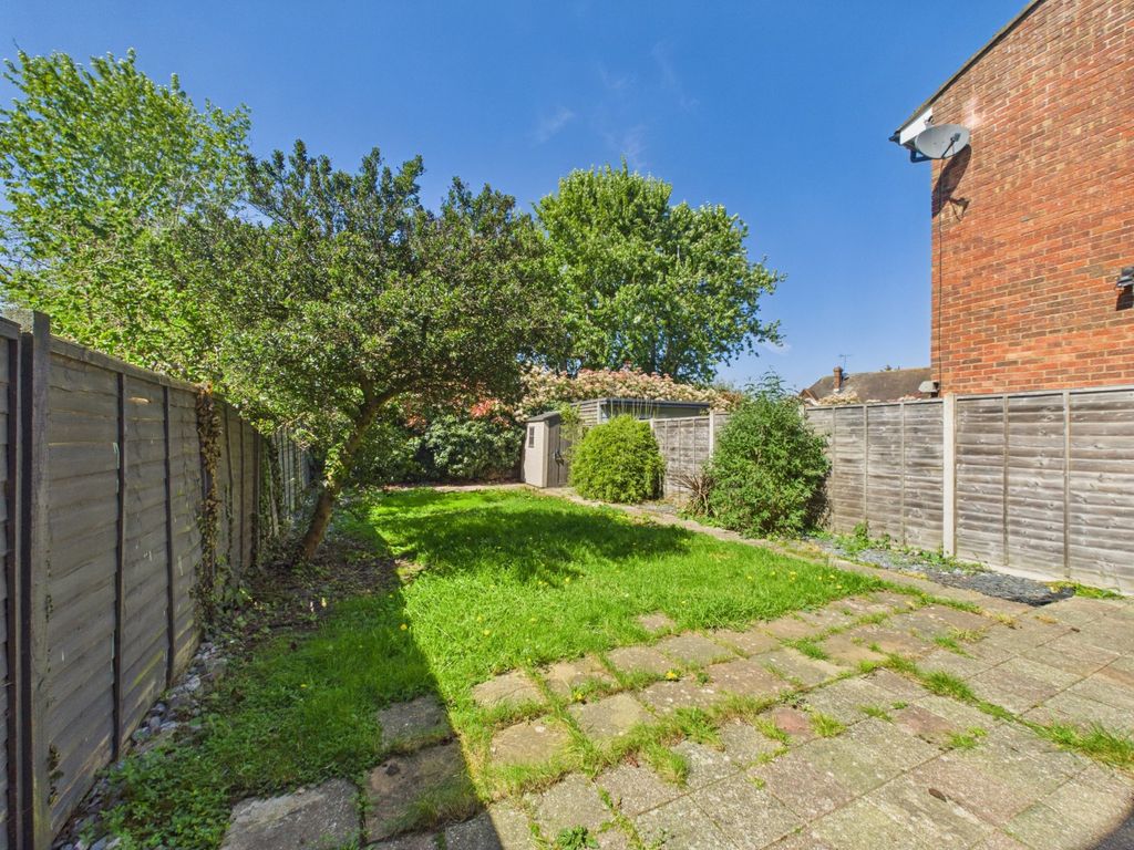 Property photo 2 of 10 Garden