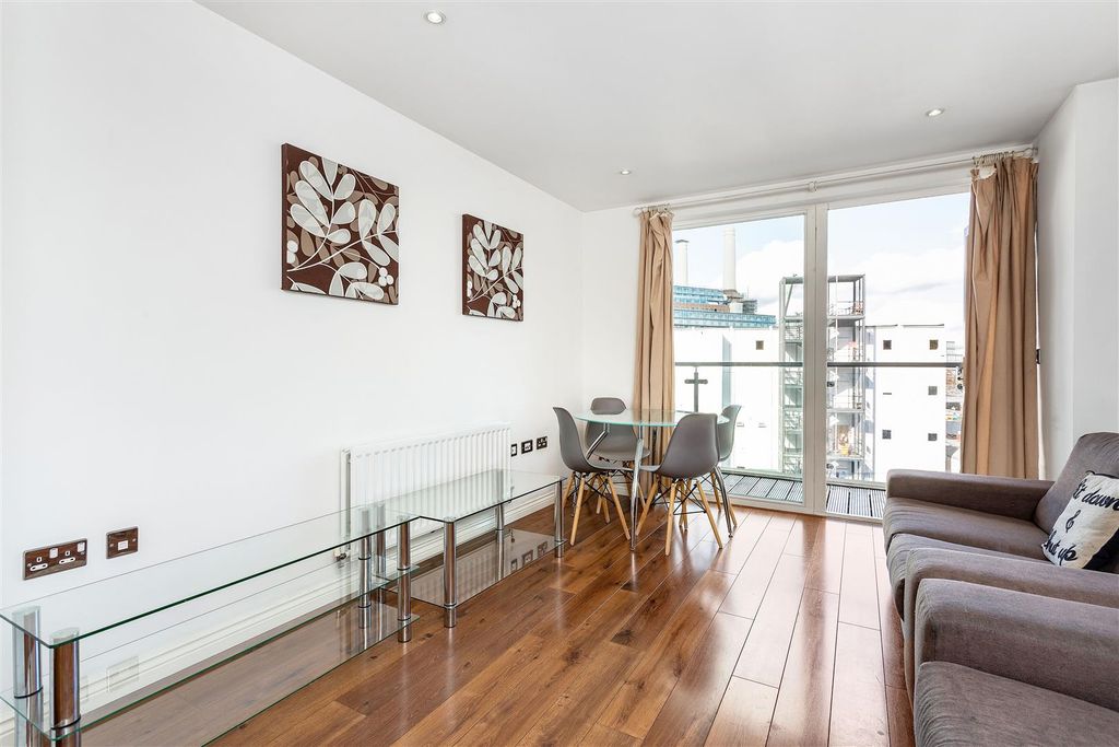 Property photo 3 of 16 Rec