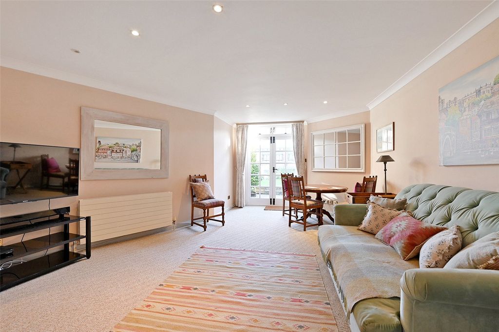 Property photo 3 of 11 Reception Room