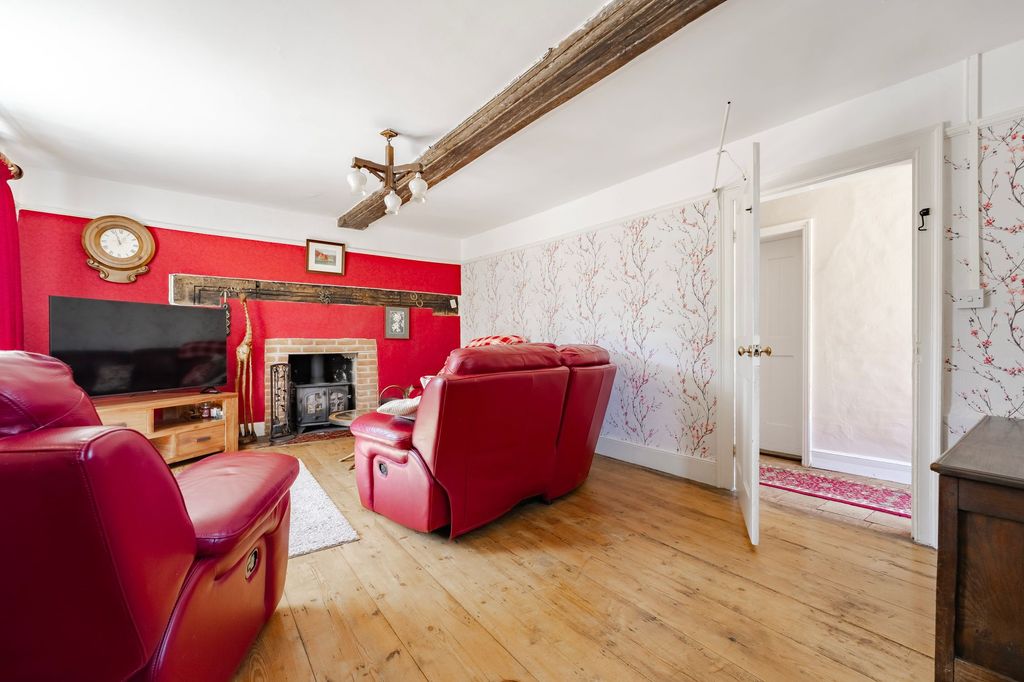 Property photo 3 of 27