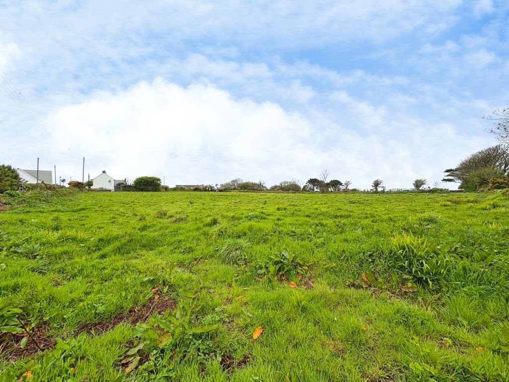 Property photo 3 of 9 5054412