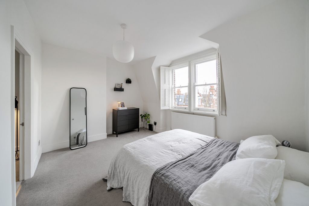 Property photo 3 of 20 Picture 3