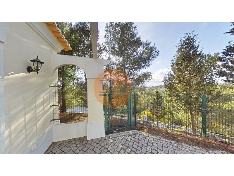 Property photo 1 of 62
