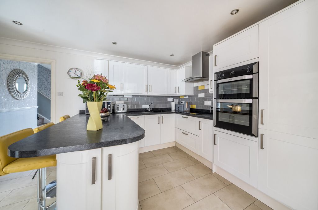 Property photo 2 of 22 1340257-9-68B1915...