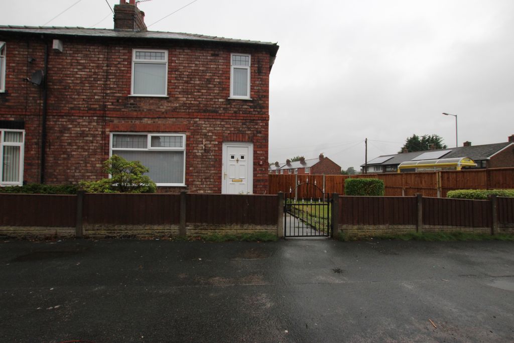 Property photo 1 of 11