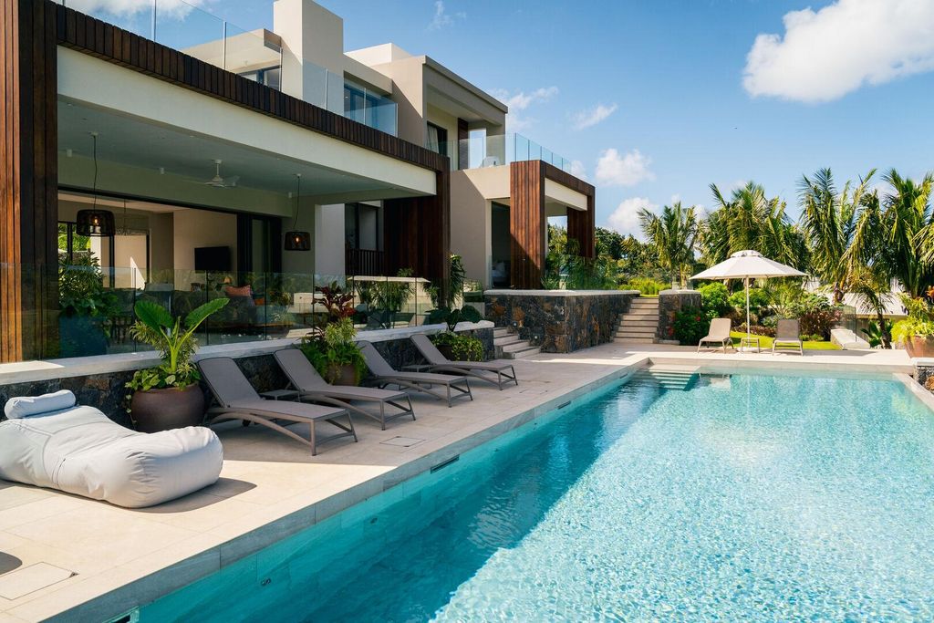 Property photo 1 of 70