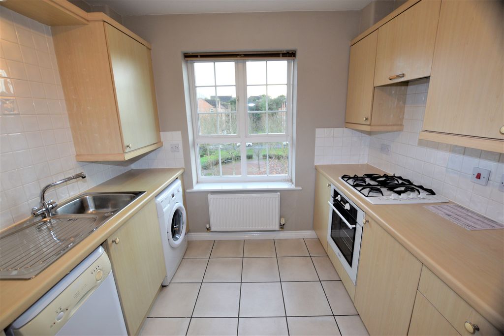 Property photo 2 of 10 Photo 02