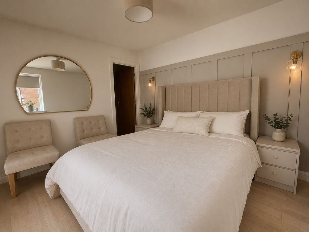 Property photo 2 of 8 Master Bedroom