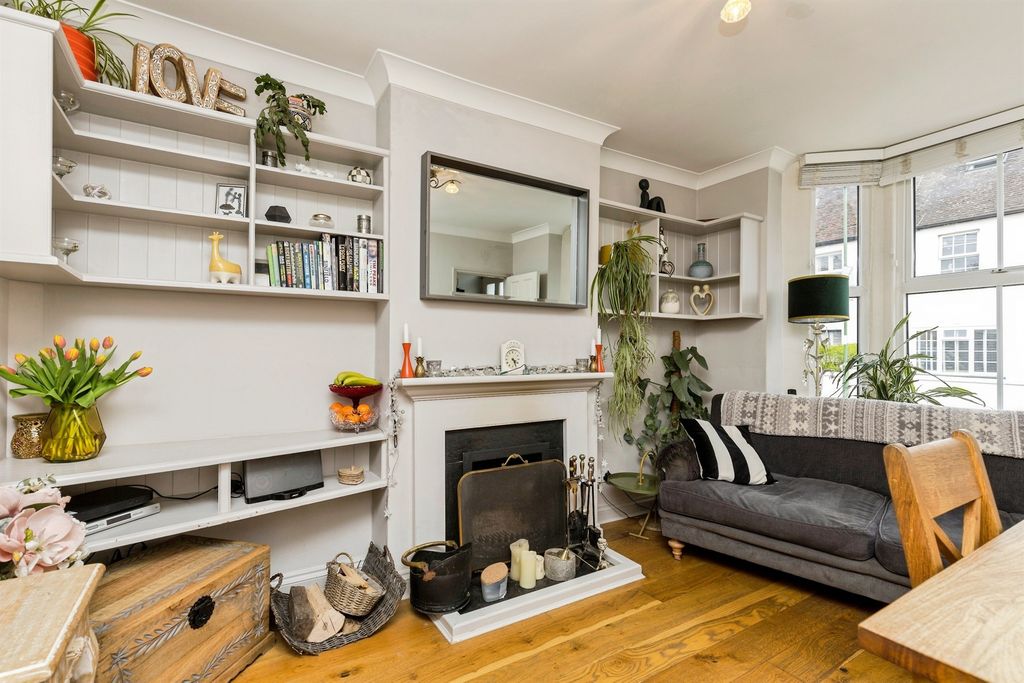 Property photo 3 of 16