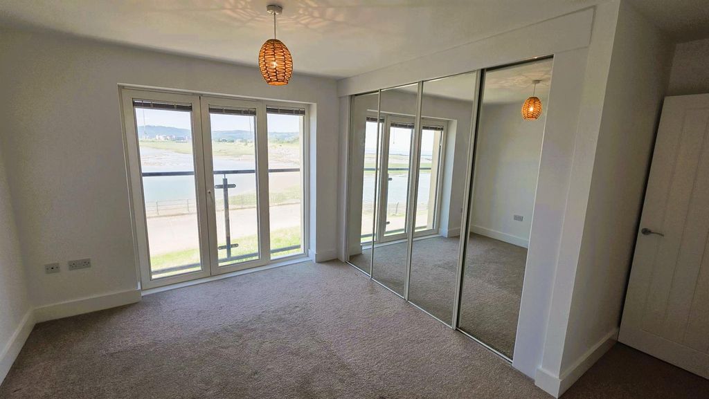 Additional image 12 of 2 bed flat for saleBwlchygwynt, Llanelli SA15