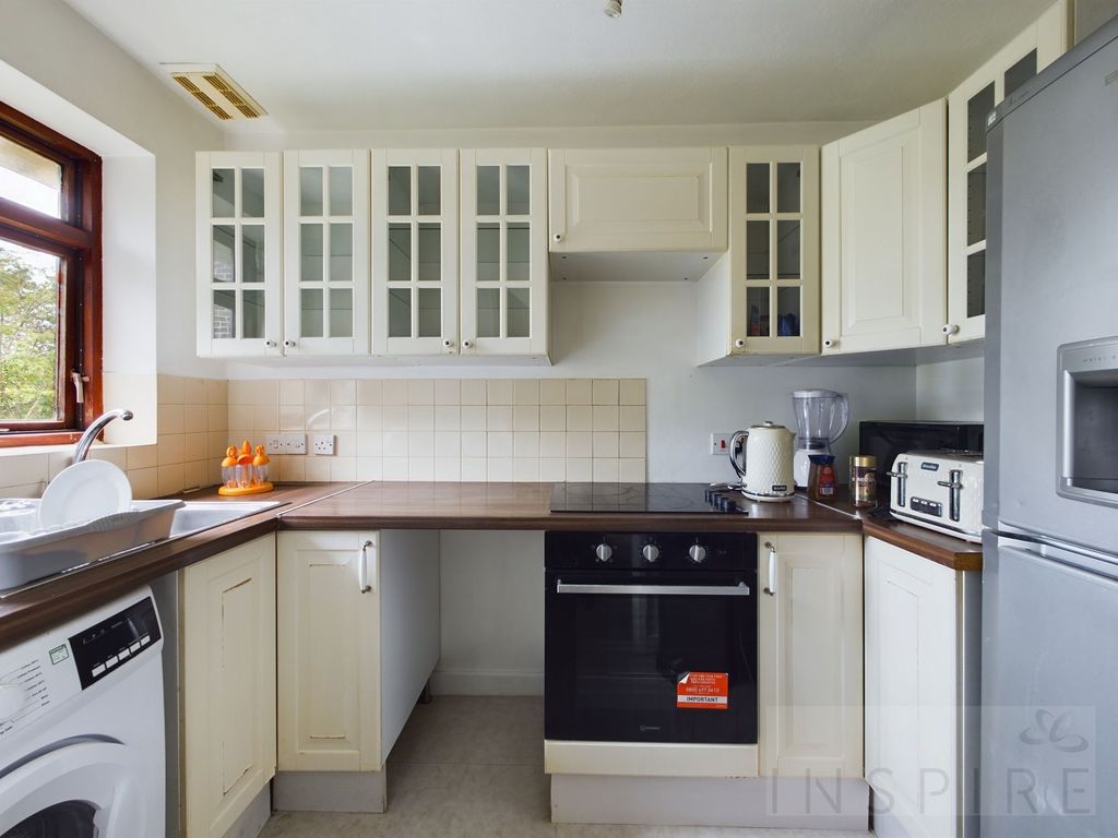 Property photo 3 of 5