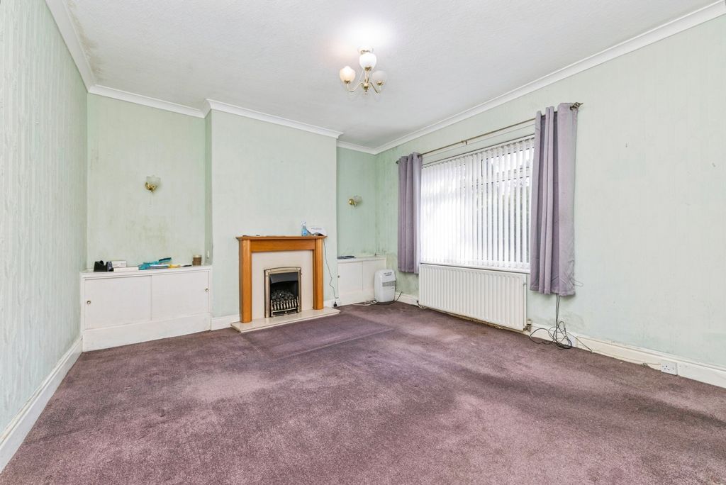 Property photo 3 of 12 Pbox-Img.Jpg