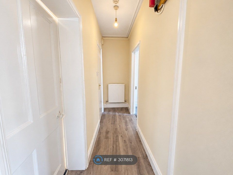 Property photo 2 of 7 Lounge
