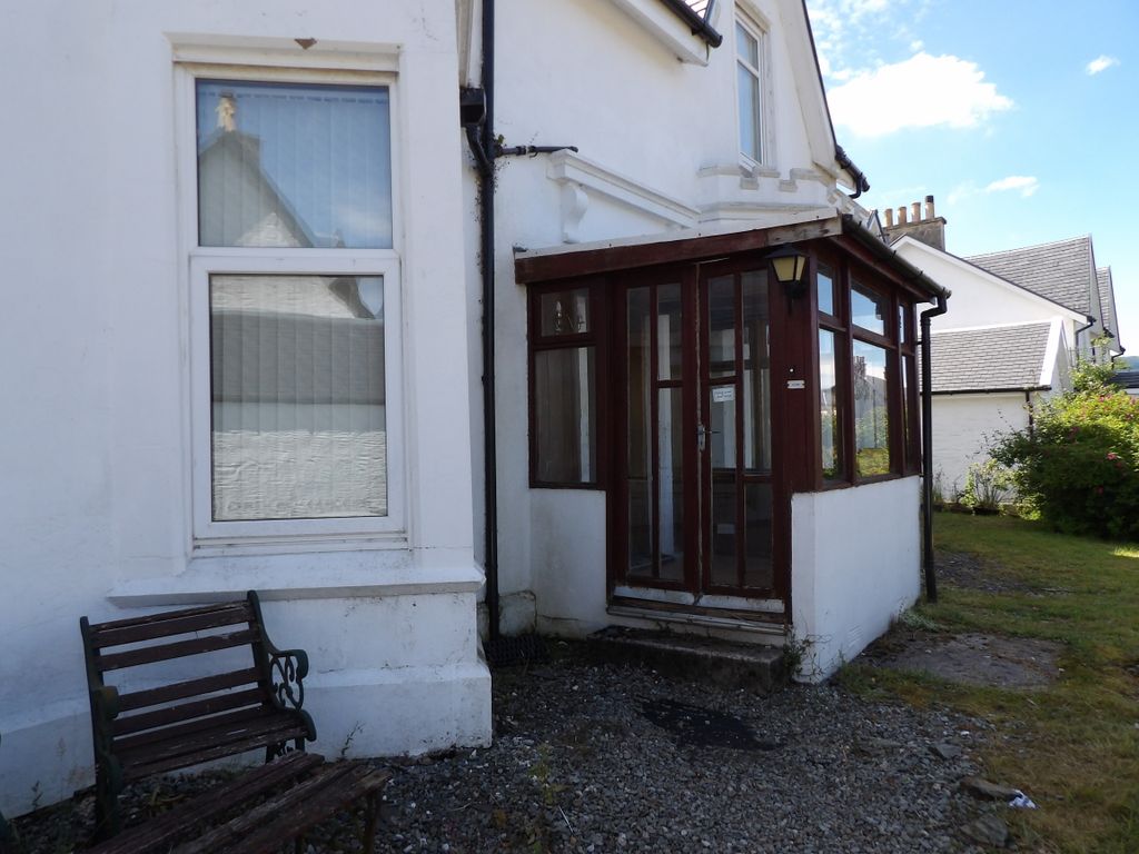Property photo 3 of 39
