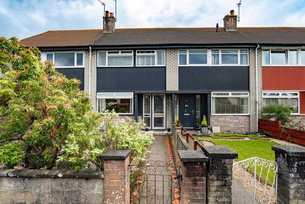 Property photo 1 of 33