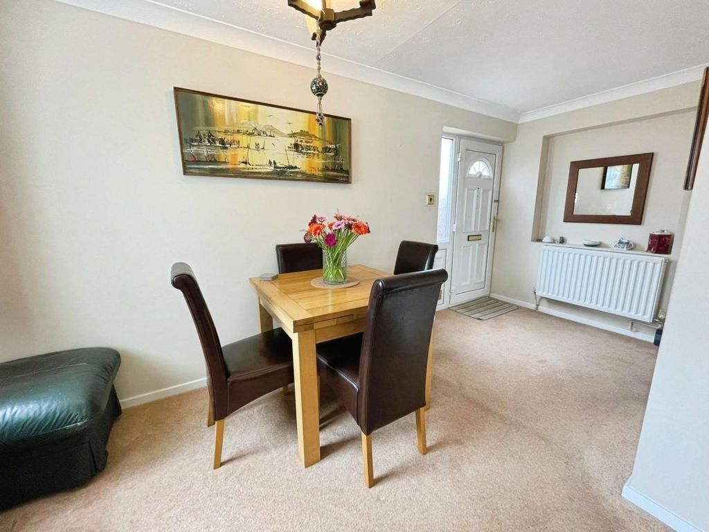 Property photo 3 of 18 8424802c-0582Afaf-3E74-4Bd1-B922-1B601Ec2B5B6.Jpeg