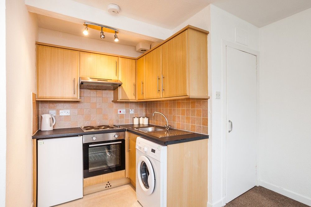 Property photo 2 of 12 73F Cs 8 − Copy