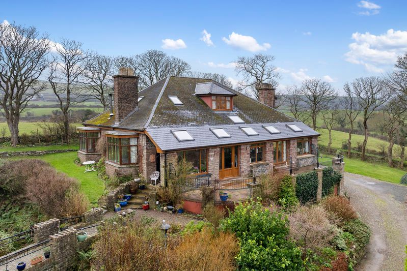 Property photo 1 of 49 Langtoft Manor