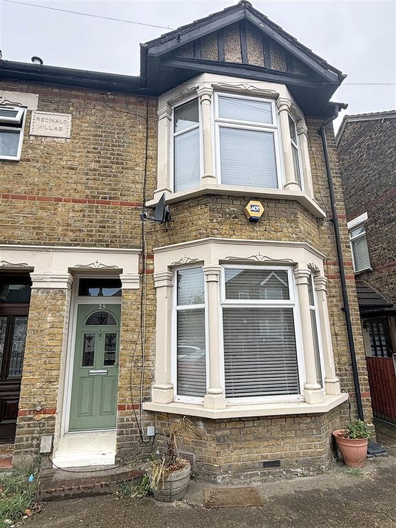 Property photo 1 of 22 Havering Rd, Rm1 For Sale By Barrain London Estate