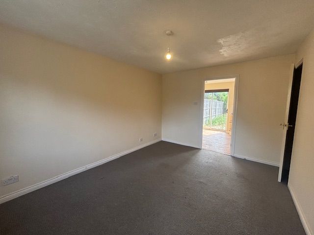 Property photo 2 of 10 View