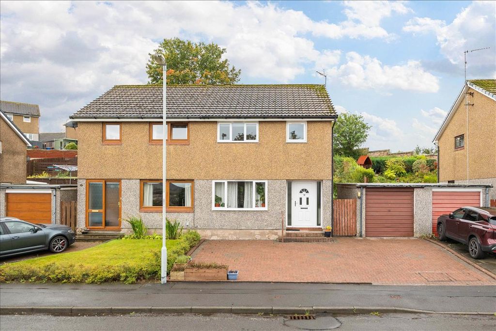 Property photo 1 of 26