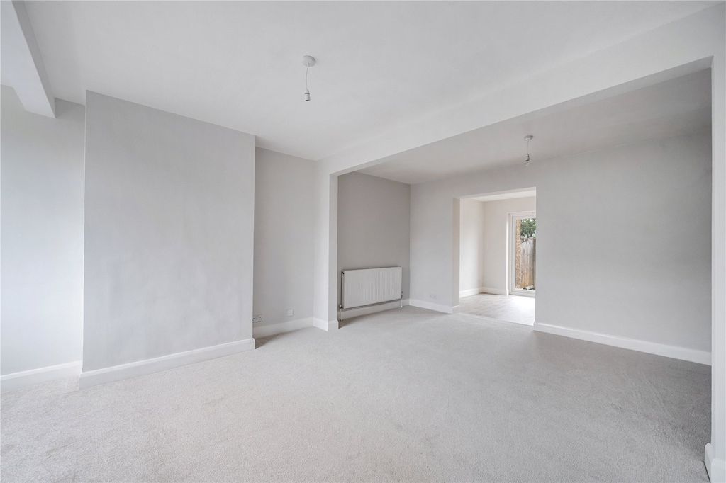 Property photo 3 of 19 Picture No. 21