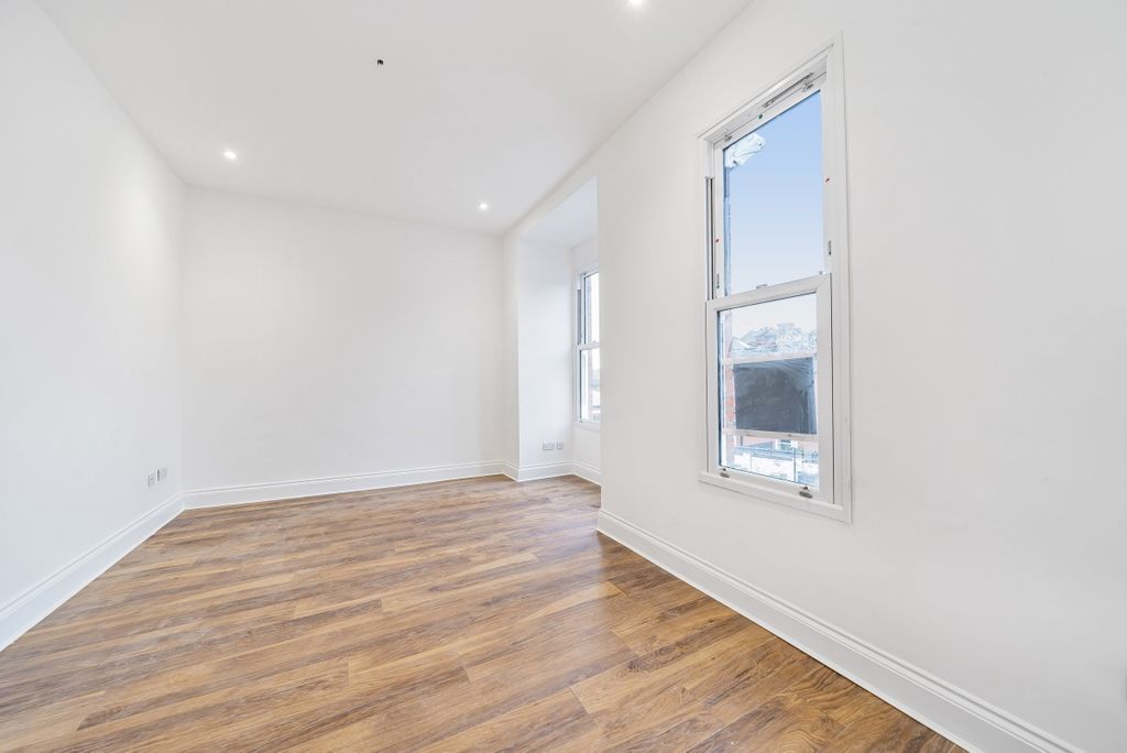 Property photo 2 of 6 1078993 (2)