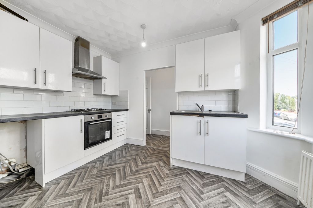 Property photo 1 of 19 1500322-2-6A6B740...